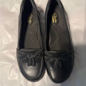 Clarks Women's Elegant Black Flats